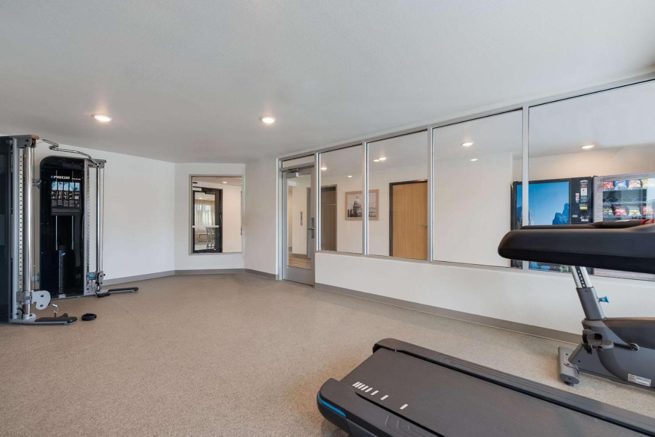 Woodspring Suites מרידיאן מראה חיצוני תמונה